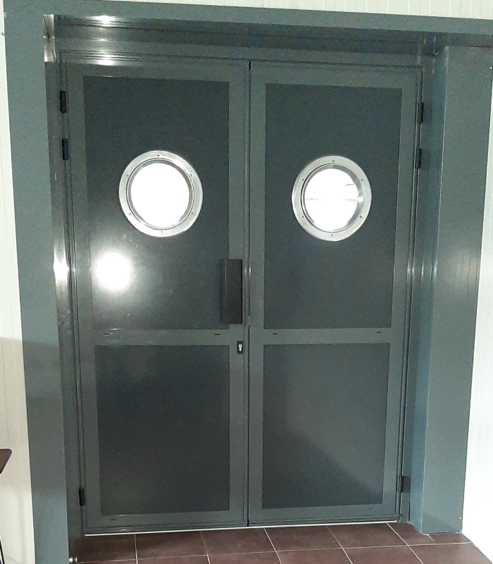 Menuiserie PVC installée par Structur Alu David Solera, isolation performante et design soigné.